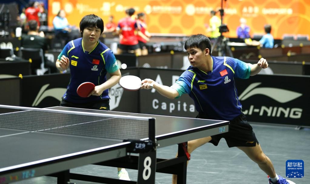 他的推杆手 他的推杆手