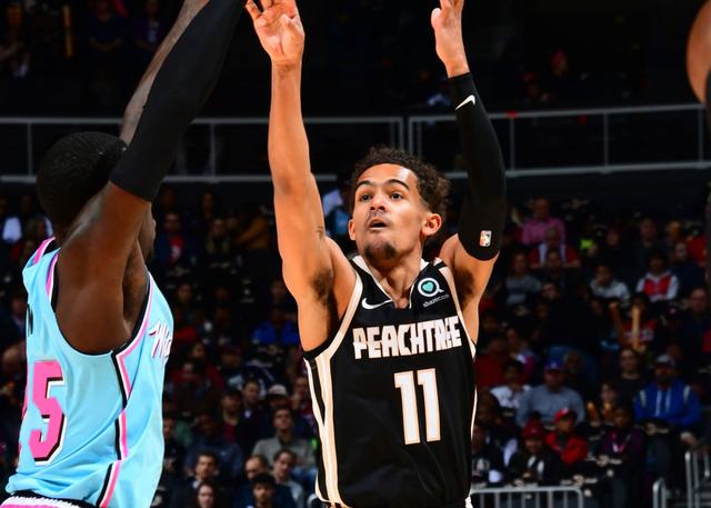 的三方拉扯 的三方拉扯